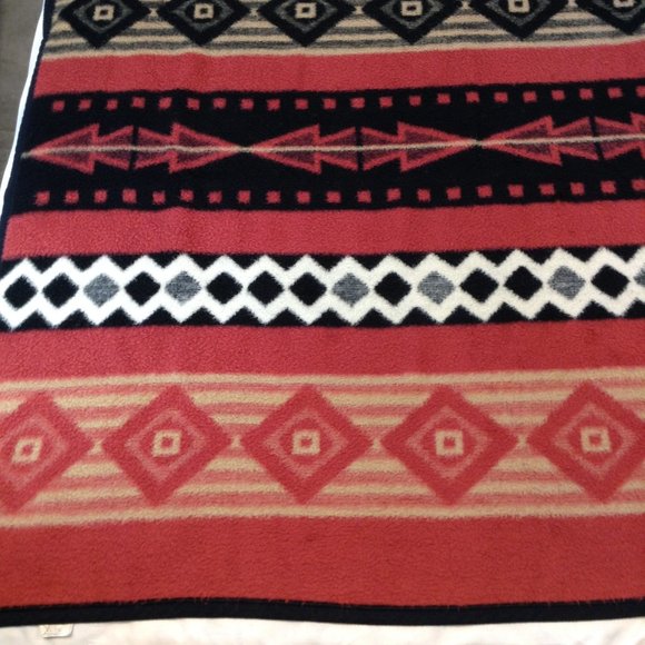 Vintage Biederlack of America Southwest Aztec Style Reversible Acrylic Blanket - Picture 9 of 15